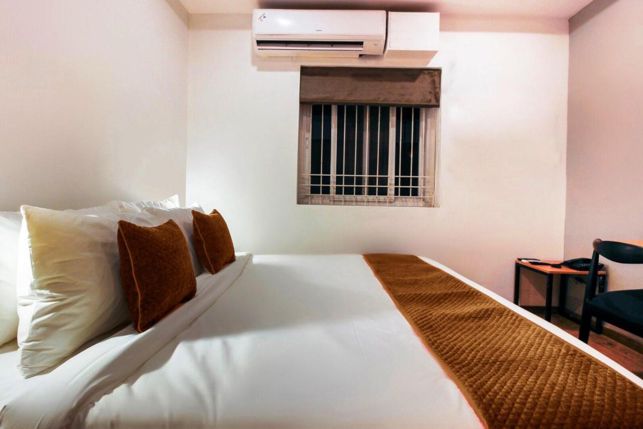 Fabhotel Mallikarjun Residency 海得拉巴 外观 照片